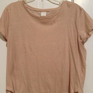 White and yellow stripes crew tee